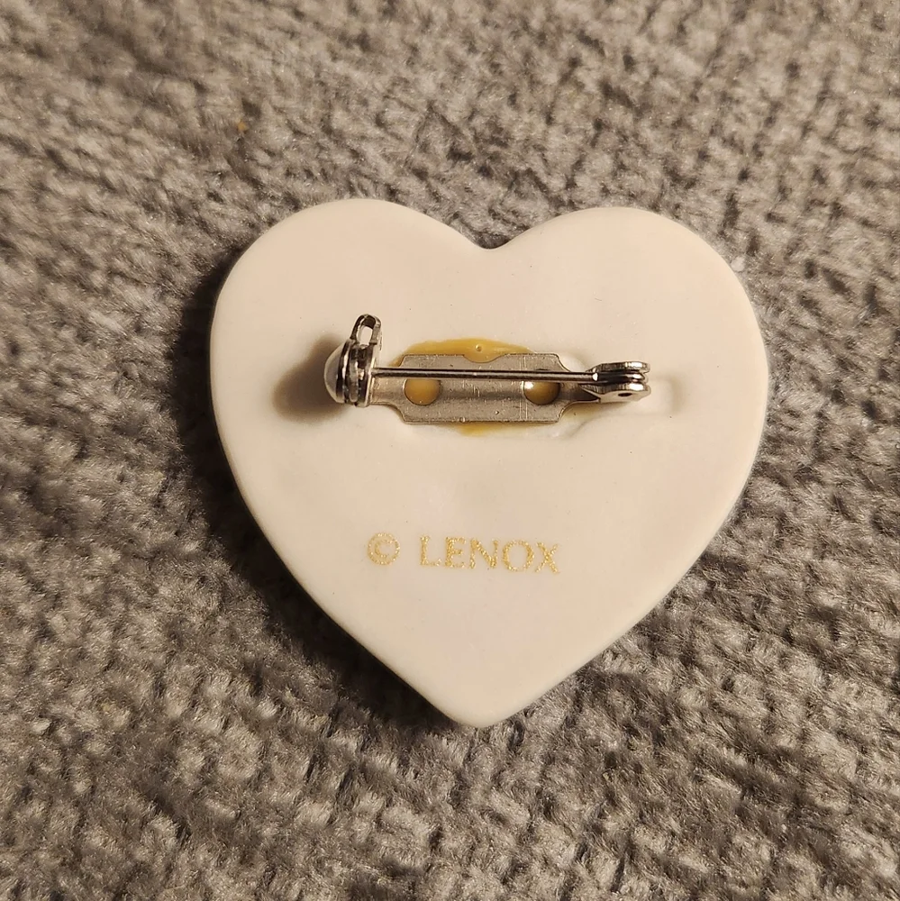 Vintage Lenox Dove Brooch Pin